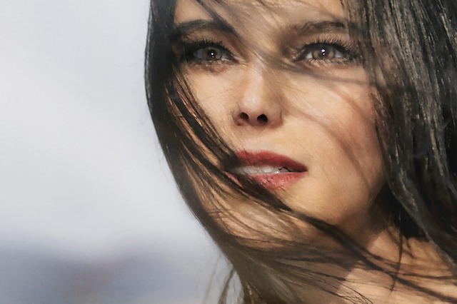 Saç Yağlanması Neden Olur? Nasıl Önlenir? Saç Yağlanması Neden Olur? Nasıl Önlenir?
